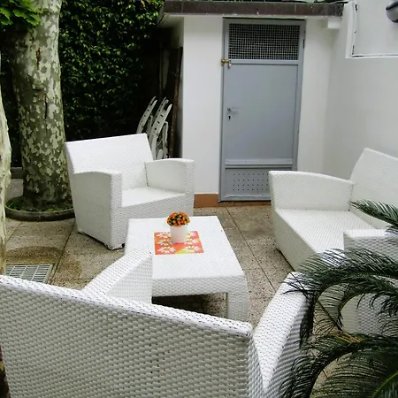 Alexa Holiday home Viareggio